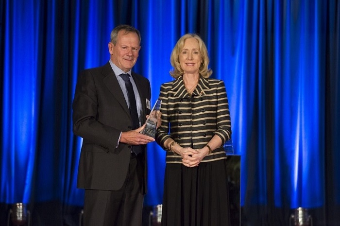 McCleary wins Sydney Alumni Award